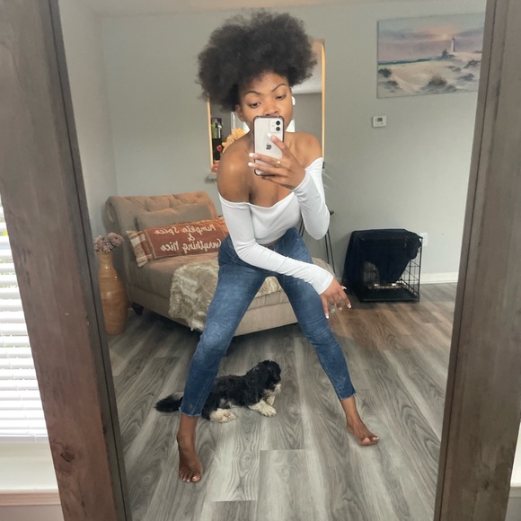 White Off Shoulder Long Sleeved Croptop - Picture 4 of 11